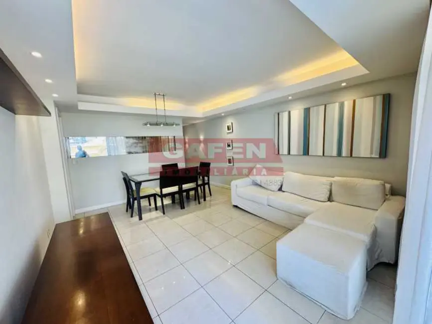 Apartamento com 3 quartos para alugar, 100m2 em Rio De Janeiro - RJ - imagem 4 Foto 4 de Apartamento com 3 quartos para alugar, 100m2 em Rio De Janeiro - RJ