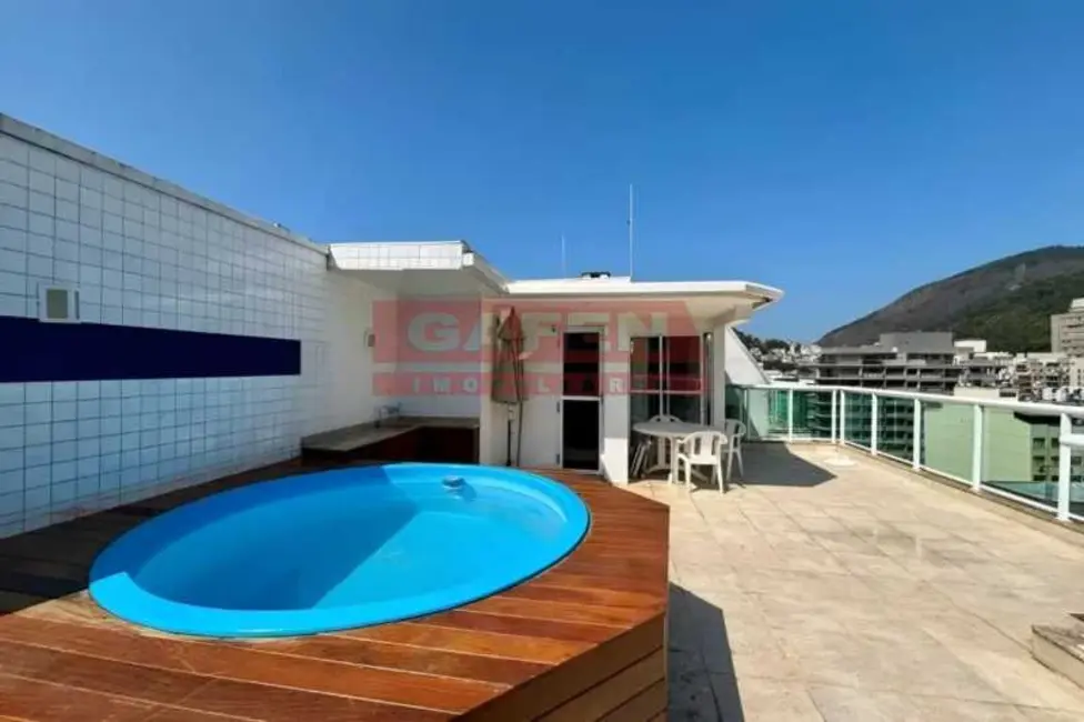 Foto 2 de Cobertura com 3 quartos à venda, 138m2 em Rio De Janeiro - RJ