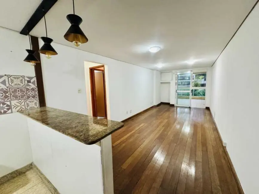 Foto 2 de Apartamento com 2 quartos para alugar, 97m2 em Rio De Janeiro - RJ