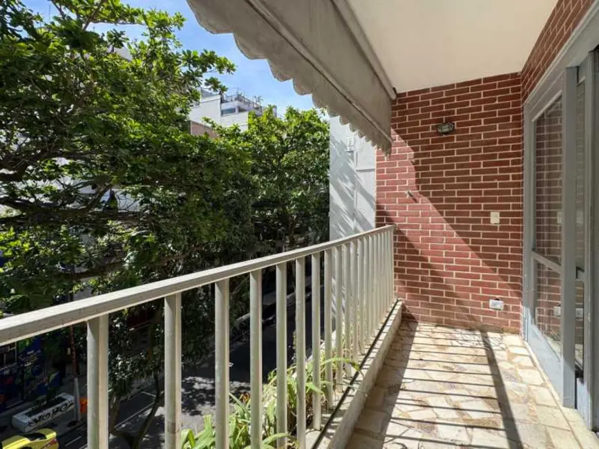 Foto 3 de Apartamento com 3 quartos para alugar, 100m2 em Rio De Janeiro - RJ