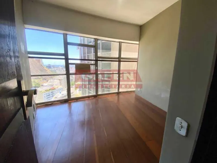 Foto 4 de Apartamento com 3 quartos à venda, 90m2 em Rio De Janeiro - RJ