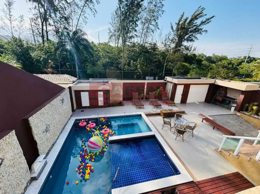 Casa de Condomínio com 6 quartos à venda, 471m2 em Rio De Janeiro - RJ - imagem 1 Foto 1 de Casa de Condomínio com 6 quartos à venda, 471m2 em Rio De Janeiro - RJ