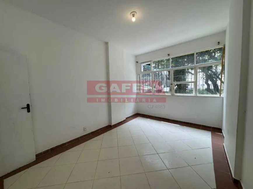 Foto 2 de Kitnet com 1 quarto para alugar, 38m2 em Rio De Janeiro - RJ