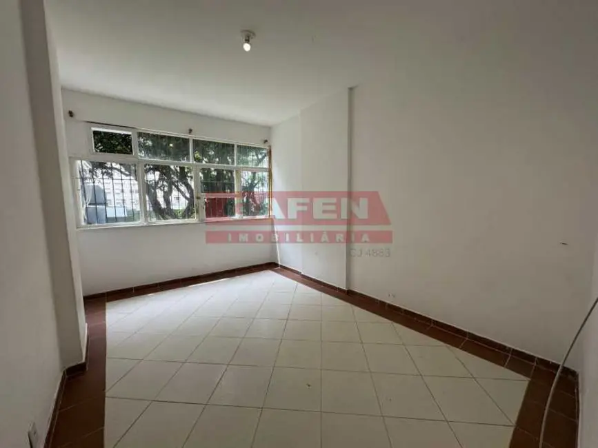 Foto 1 de Kitnet com 1 quarto para alugar, 38m2 em Rio De Janeiro - RJ