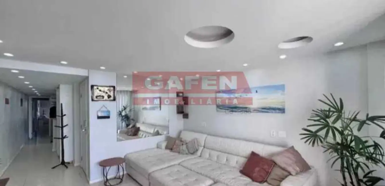 Foto 3 de Apartamento com 2 quartos à venda, 70m2 em Rio De Janeiro - RJ