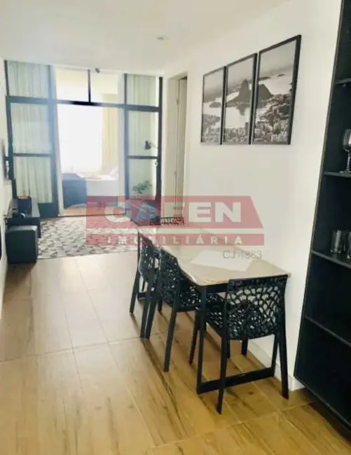 Foto 2 de Apartamento com 1 quarto à venda, 50m2 em Rio De Janeiro - RJ