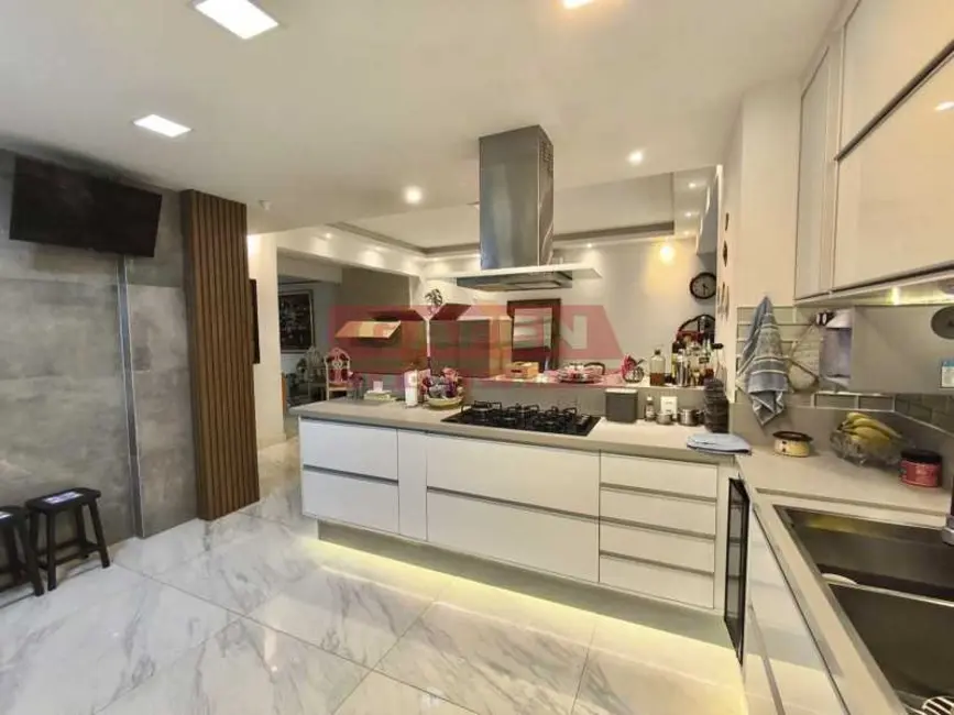 Foto 4 de Apartamento com 3 quartos à venda, 360m2 em Rio De Janeiro - RJ