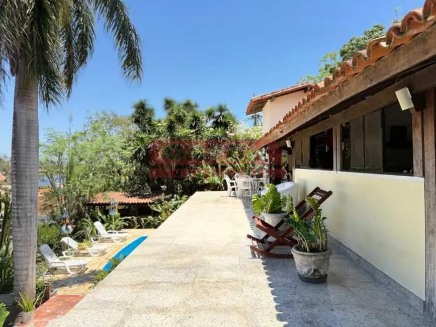 Foto 9 de Casa com 6 quartos à venda, 350m2 em Armacao Dos Buzios - RJ