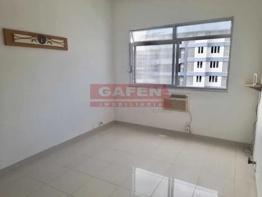 Apartamento com 2 quartos à venda, 70m2 em Rio De Janeiro - RJ - imagem 8 Foto 8 de Apartamento com 2 quartos à venda, 70m2 em Rio De Janeiro - RJ