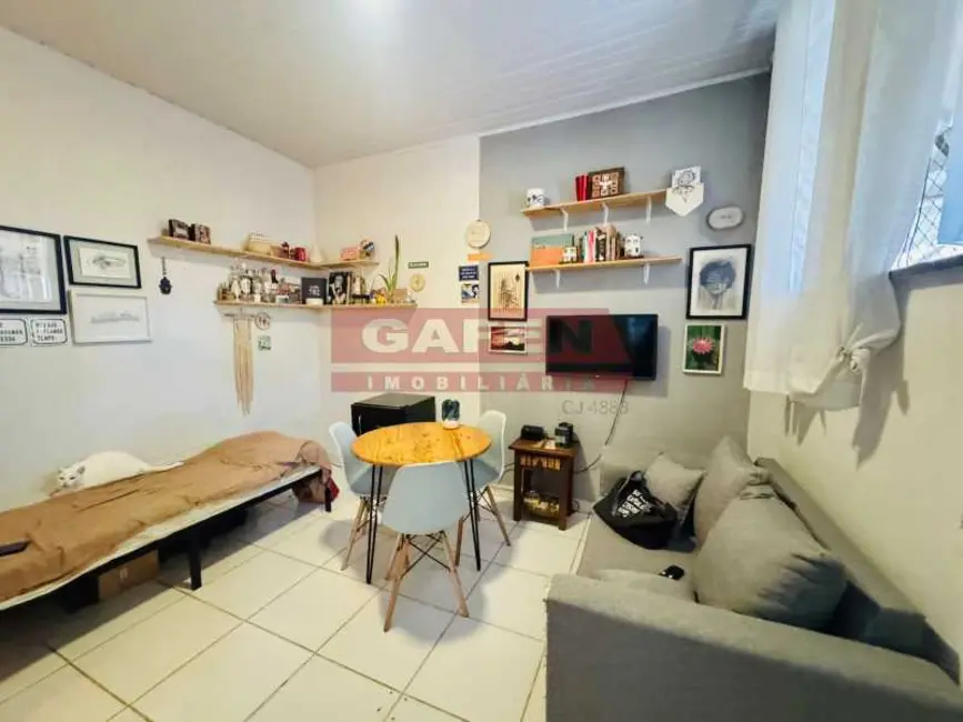 Kitnet à venda, 25m2 em Rio De Janeiro - RJ - imagem 2 Foto 2 de Kitnet à venda, 25m2 em Rio De Janeiro - RJ