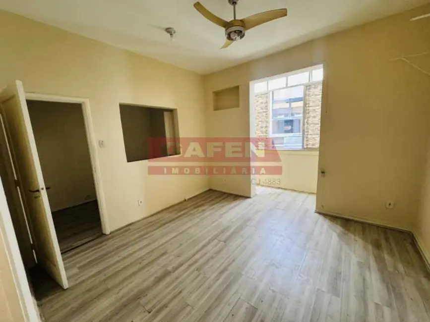 Foto 1 de Apartamento com 1 quarto à venda, 32m2 em Rio De Janeiro - RJ