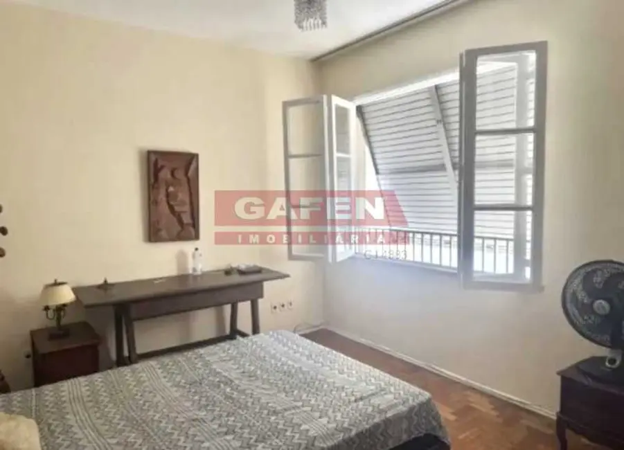 Apartamento com 3 quartos para alugar, 189m2 em Rio De Janeiro - RJ - imagem 8 Foto 8 de Apartamento com 3 quartos para alugar, 189m2 em Rio De Janeiro - RJ