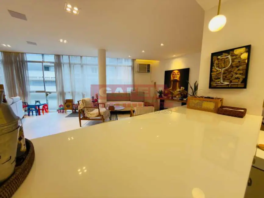 Foto 6 de Apartamento com 3 quartos à venda, 200m2 em Rio De Janeiro - RJ