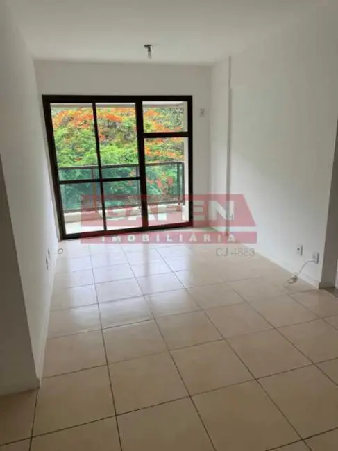 Foto 8 de Apartamento com 2 quartos à venda, 67m2 em Rio De Janeiro - RJ
