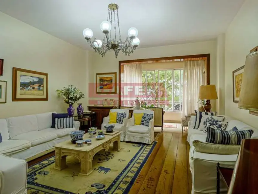 Foto 1 de Apartamento com 3 quartos à venda, 220m2 em Rio De Janeiro - RJ
