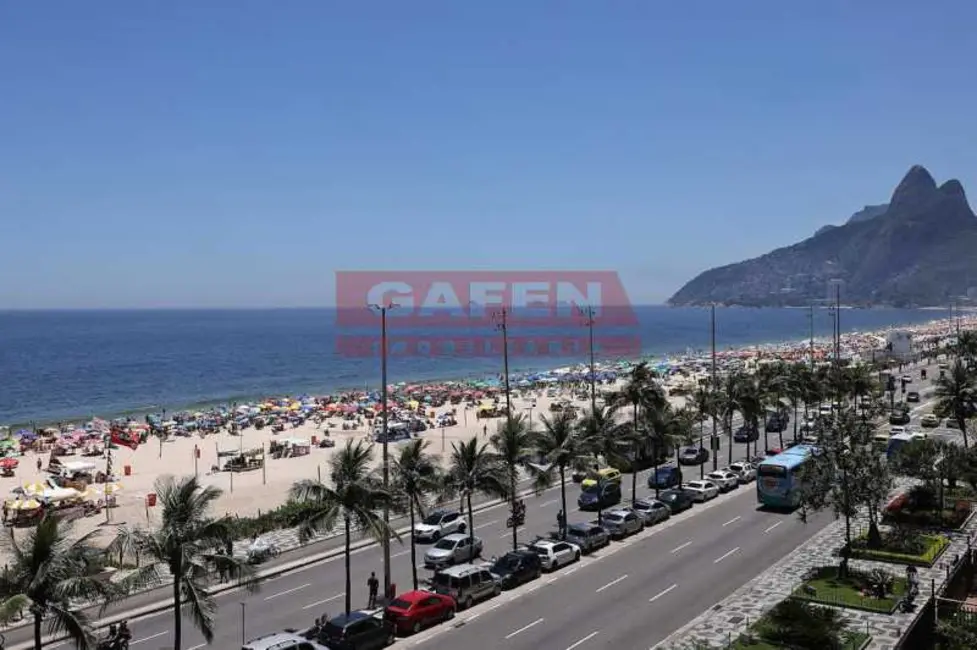 Apartamento com 4 quartos à venda, 320m2 em Rio De Janeiro - RJ - imagem 5 Foto 5 de Apartamento com 4 quartos à venda, 320m2 em Rio De Janeiro - RJ