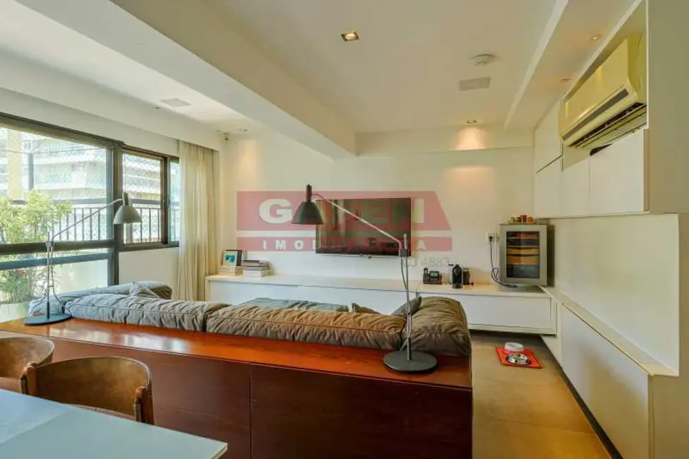 Foto 3 de Cobertura com 4 quartos à venda, 235m2 em Rio De Janeiro - RJ