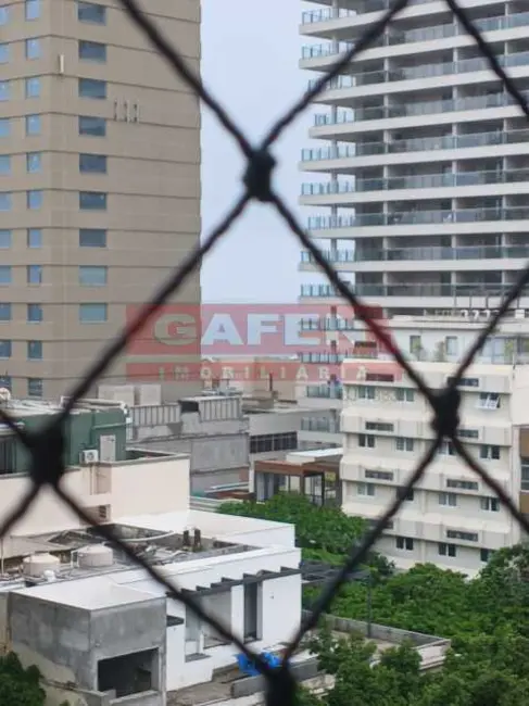 Apartamento com 4 quartos para alugar, 133m2 em Rio De Janeiro - RJ - imagem 2 Foto 2 de Apartamento com 4 quartos para alugar, 133m2 em Rio De Janeiro - RJ