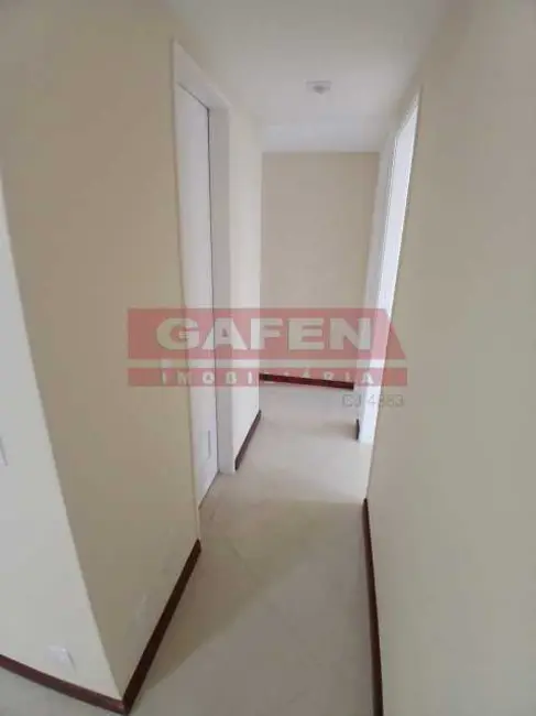Apartamento com 4 quartos para alugar, 133m2 em Rio De Janeiro - RJ - imagem 6 Foto 6 de Apartamento com 4 quartos para alugar, 133m2 em Rio De Janeiro - RJ
