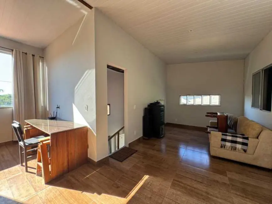 Foto 4 de Casa com 3 quartos à venda, 190m2 em Cabo Frio - RJ