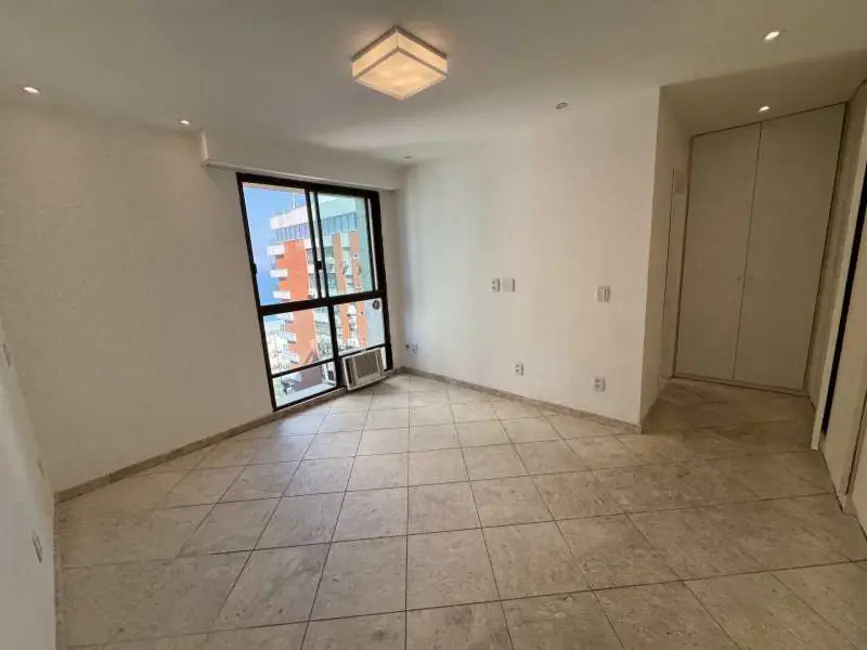 Foto 9 de Apartamento com 4 quartos à venda e para alugar, 250m2 em Rio De Janeiro - RJ