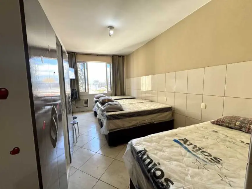 Foto 1 de Kitnet com 1 quarto à venda, 33m2 em Rio De Janeiro - RJ