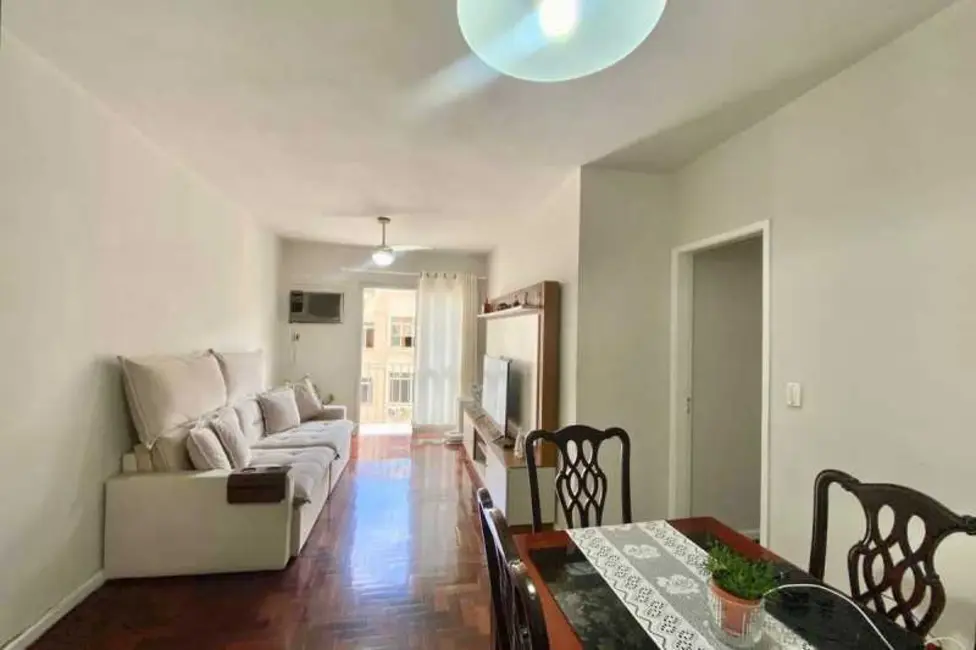 Foto 2 de Apartamento com 2 quartos à venda, 82m2 em Rio De Janeiro - RJ