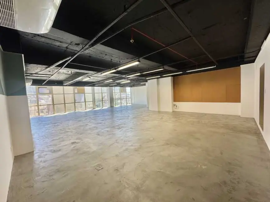 Sala Comercial à venda, 166m2 em Rio De Janeiro - RJ - imagem 5 Foto 5 de Sala Comercial à venda, 166m2 em Rio De Janeiro - RJ