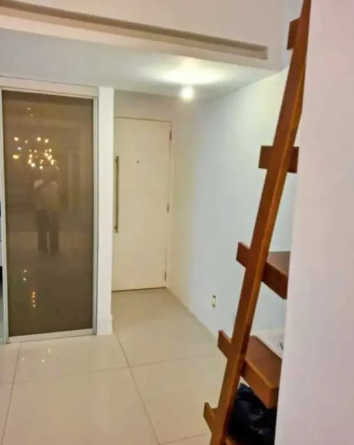 Foto 4 de Apartamento com 2 quartos para alugar, 72m2 em Rio De Janeiro - RJ