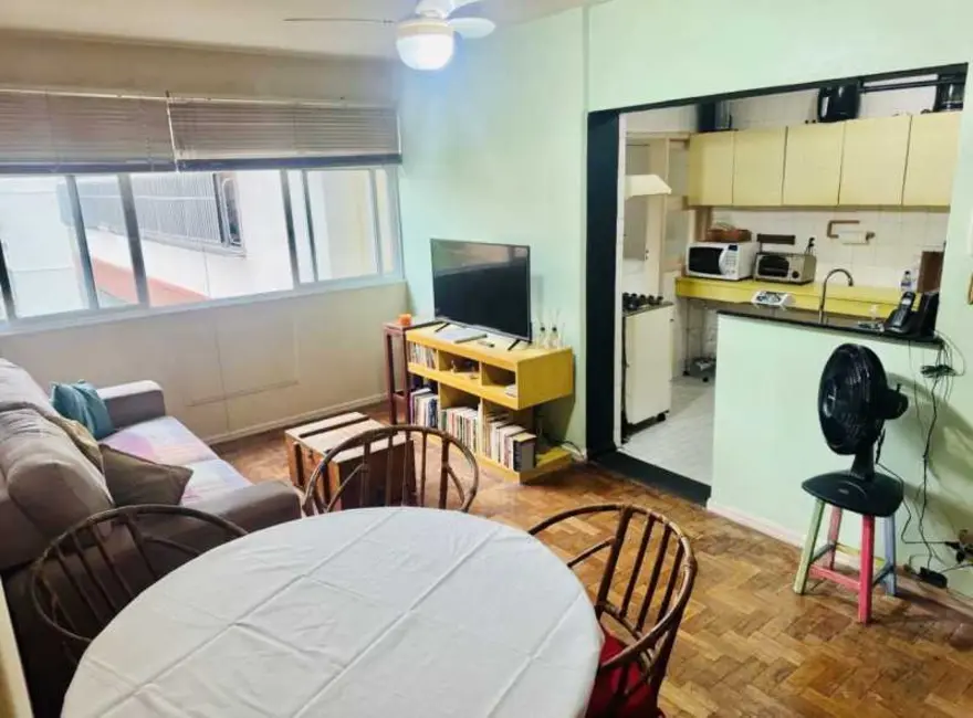 Foto 3 de Apartamento com 2 quartos para alugar, 80m2 em Rio De Janeiro - RJ