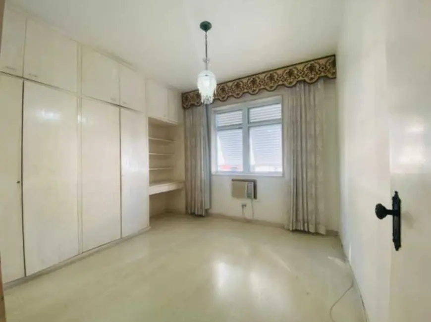 Foto 9 de Apartamento com 4 quartos à venda, 186m2 em Rio De Janeiro - RJ