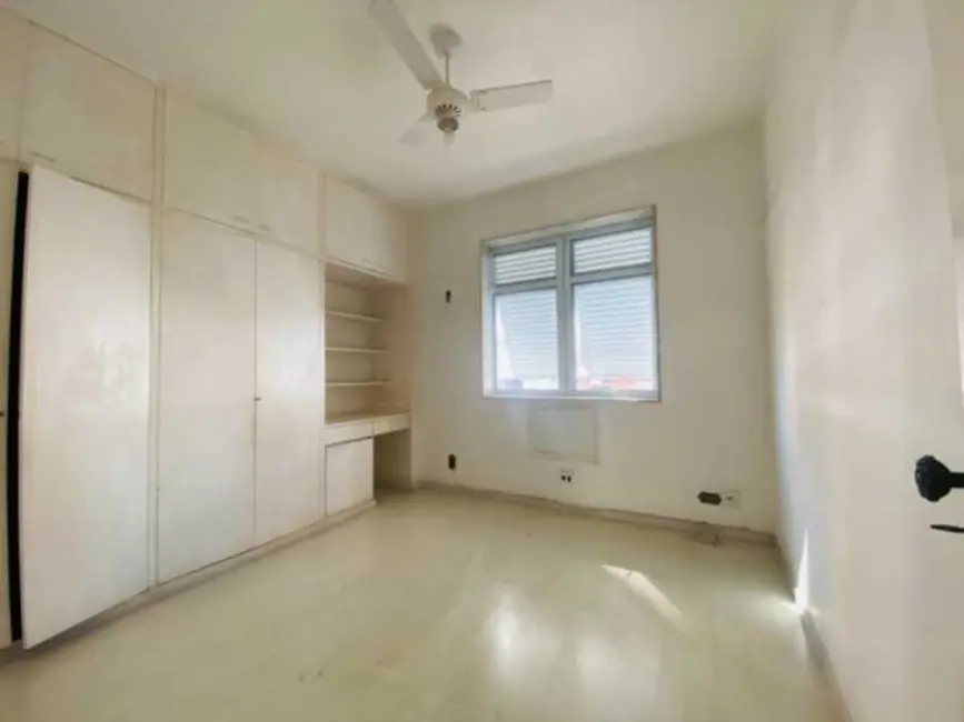Foto 4 de Apartamento com 4 quartos à venda, 186m2 em Rio De Janeiro - RJ