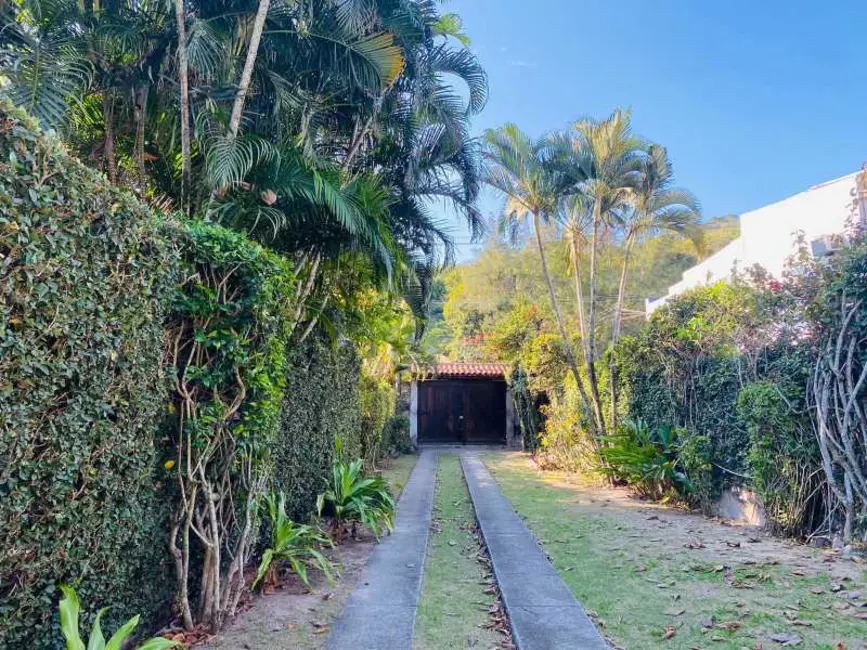 Foto 3 de Casa com 4 quartos à venda, 102m2 em Armacao Dos Buzios - RJ