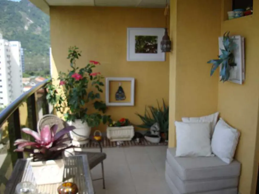 Foto 4 de Apartamento com 2 quartos à venda, 70m2 em Rio De Janeiro - RJ