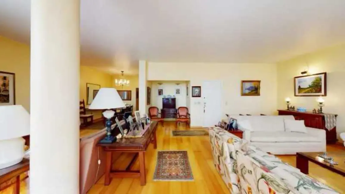 Apartamento com 3 quartos à venda, 201m2 em Rio De Janeiro - RJ - imagem 6 Foto 6 de Apartamento com 3 quartos à venda, 201m2 em Rio De Janeiro - RJ