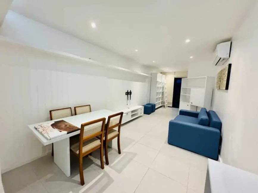 Foto 2 de Apartamento com 2 quartos para alugar, 89m2 em Rio De Janeiro - RJ