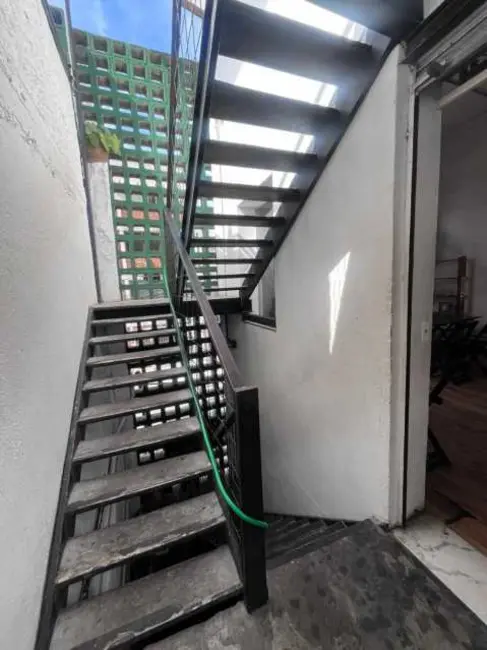 Casa Comercial à venda, 254m2 em Rio De Janeiro - RJ - imagem 6 Foto 6 de Casa Comercial à venda, 254m2 em Rio De Janeiro - RJ