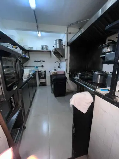 Casa Comercial à venda, 254m2 em Rio De Janeiro - RJ - imagem 8 Foto 8 de Casa Comercial à venda, 254m2 em Rio De Janeiro - RJ