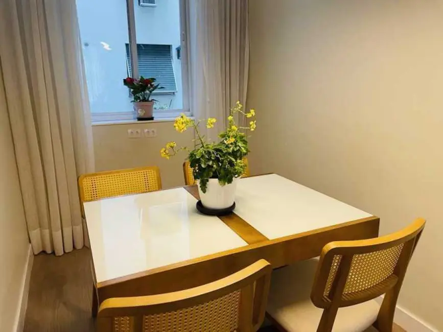 Apartamento com 2 quartos para alugar, 78m2 em Rio De Janeiro - RJ - imagem 5 Foto 5 de Apartamento com 2 quartos para alugar, 78m2 em Rio De Janeiro - RJ
