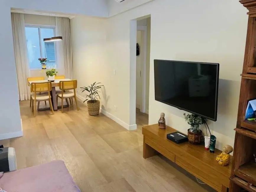 Apartamento com 2 quartos para alugar, 78m2 em Rio De Janeiro - RJ - imagem 3 Foto 3 de Apartamento com 2 quartos para alugar, 78m2 em Rio De Janeiro - RJ