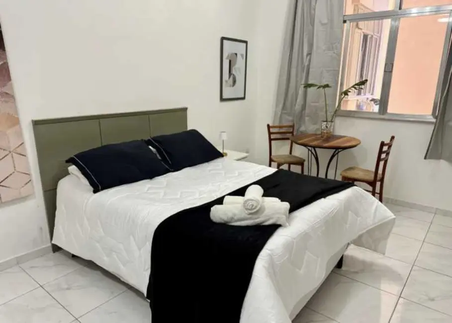 Apartamento com 1 quarto para alugar, 33m2 em Rio De Janeiro - RJ - imagem 3 Foto 3 de Apartamento com 1 quarto para alugar, 33m2 em Rio De Janeiro - RJ