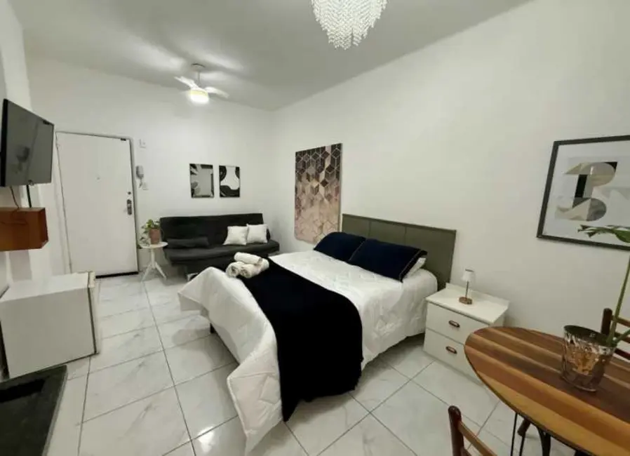 Apartamento com 1 quarto para alugar, 33m2 em Rio De Janeiro - RJ - imagem 2 Foto 2 de Apartamento com 1 quarto para alugar, 33m2 em Rio De Janeiro - RJ