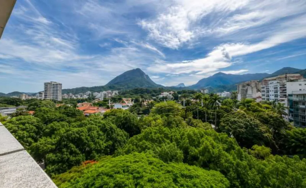 Apartamento com 4 quartos à venda, 160m2 em Rio De Janeiro - RJ - imagem 2 Foto 2 de Apartamento com 4 quartos à venda, 160m2 em Rio De Janeiro - RJ