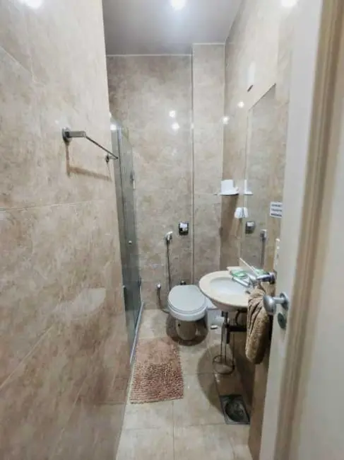 Apartamento com 3 quartos à venda, 130m2 em Rio De Janeiro - RJ - imagem 6 Foto 6 de Apartamento com 3 quartos à venda, 130m2 em Rio De Janeiro - RJ