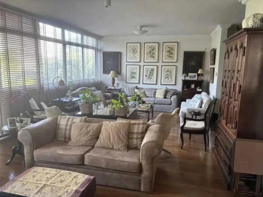 Foto 3 de Apartamento com 4 quartos à venda, 217m2 em Rio De Janeiro - RJ