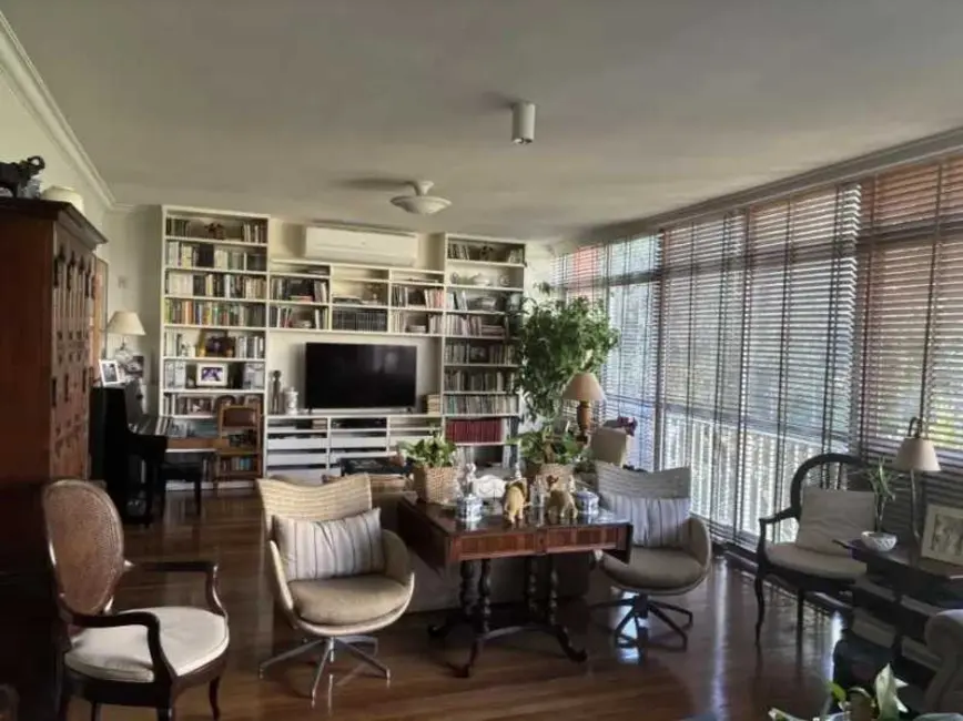 Foto 1 de Apartamento com 4 quartos à venda, 217m2 em Rio De Janeiro - RJ