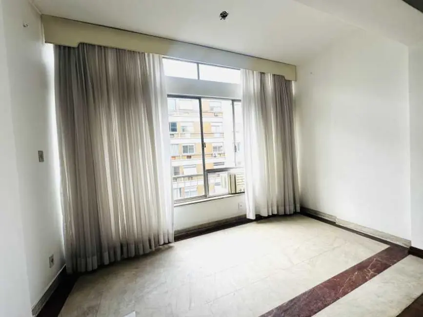 Apartamento com 4 quartos à venda, 152m2 em Rio De Janeiro - RJ - imagem 3 Foto 3 de Apartamento com 4 quartos à venda, 152m2 em Rio De Janeiro - RJ