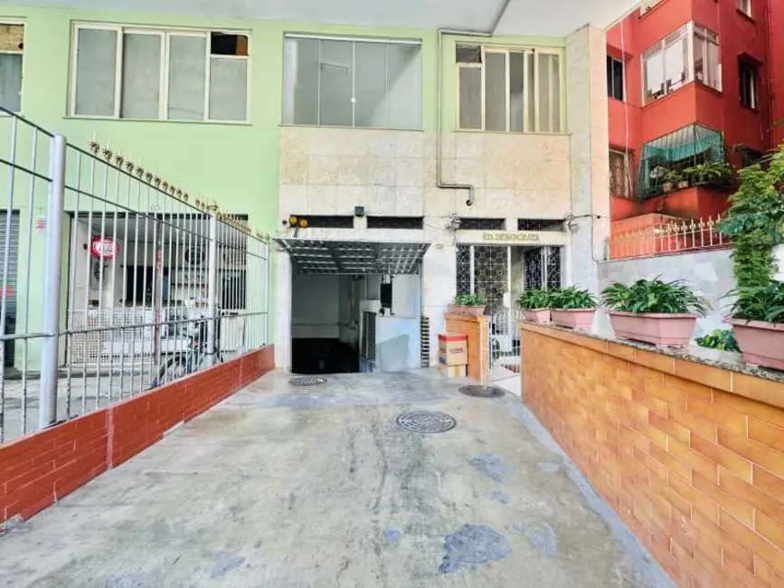 Foto 7 de Loja com 1 quarto à venda, 150m2 em Rio De Janeiro - RJ