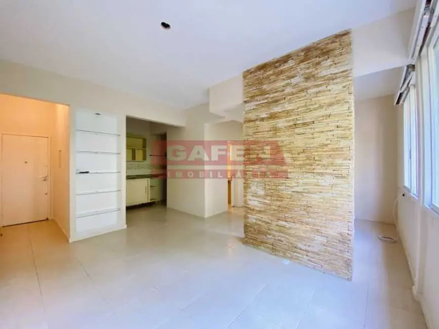 Foto 6 de Apartamento com 2 quartos para alugar, 60m2 em Rio De Janeiro - RJ