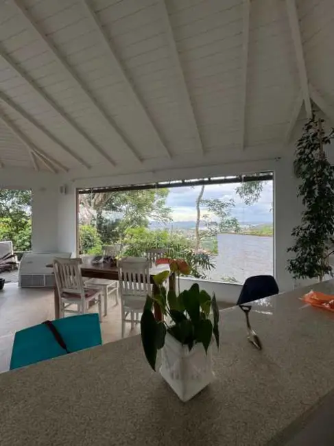 Casa com 5 quartos à venda, 200m2 em Armacao Dos Buzios - RJ - imagem 5 Foto 5 de Casa com 5 quartos à venda, 200m2 em Armacao Dos Buzios - RJ
